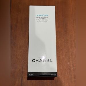 CHANEL La Mousse Cream-to-Foam Cleanser - White & Black